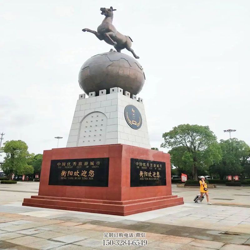 钢结构马踏飞燕雕塑 景观艺术动物雕塑承接 雕塑订做通用
