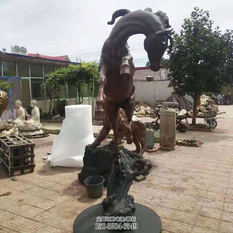 马踩球雕塑抽象 园林雕塑摆件订做 园林马踩地球仪雕塑摆件订做